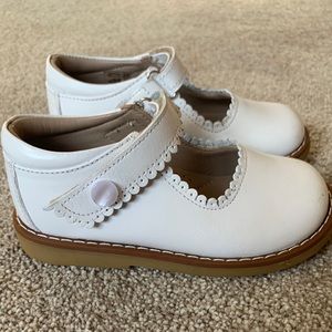 Size 8 Elephantito Mary Janes